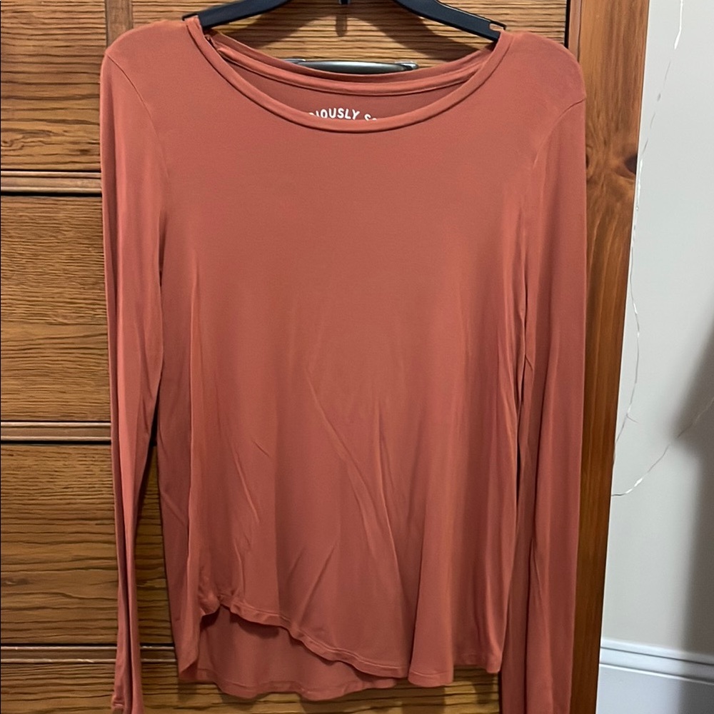 Women's Rust Top
